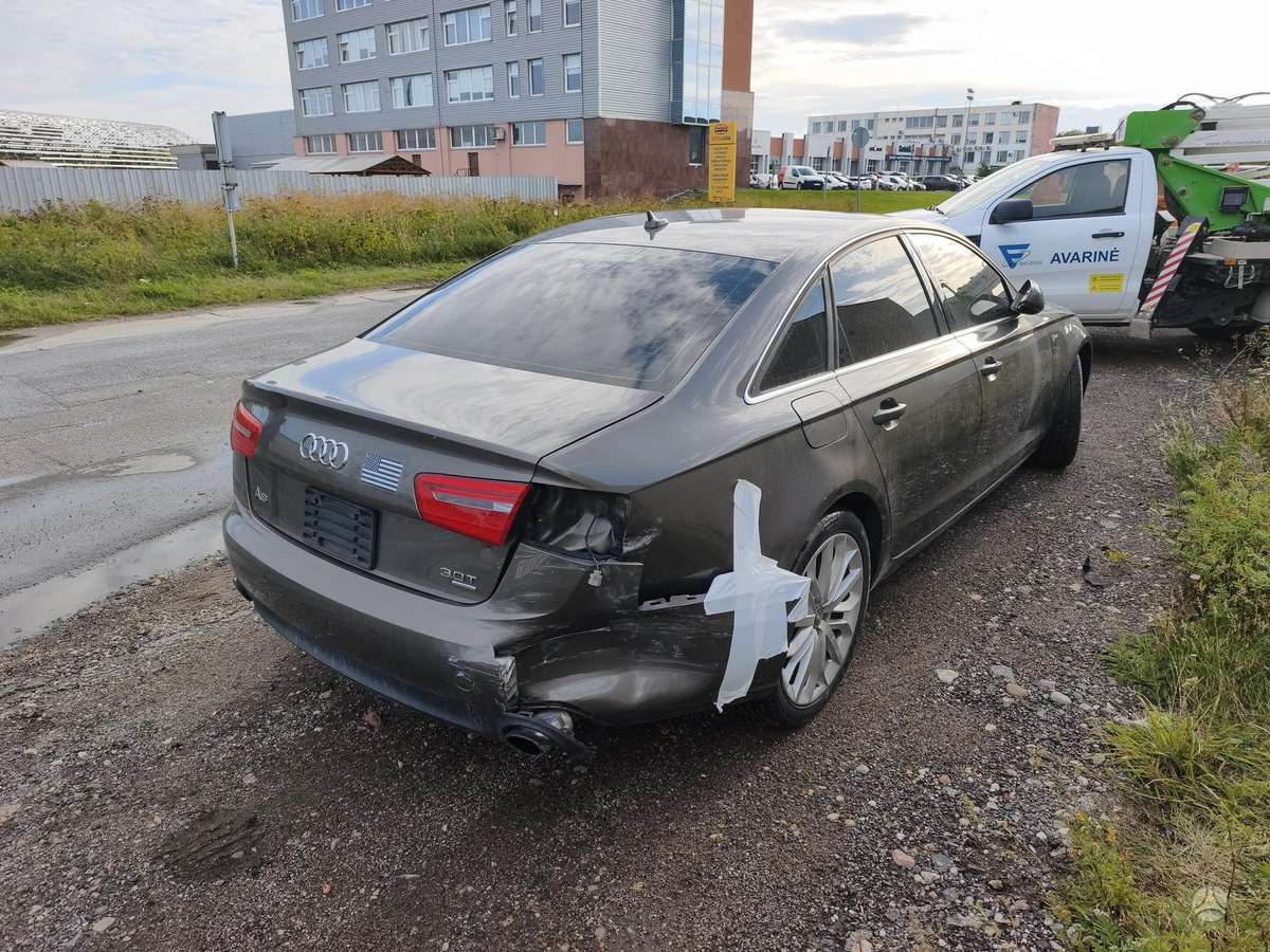 Audi A6, 3.0 l., Седан