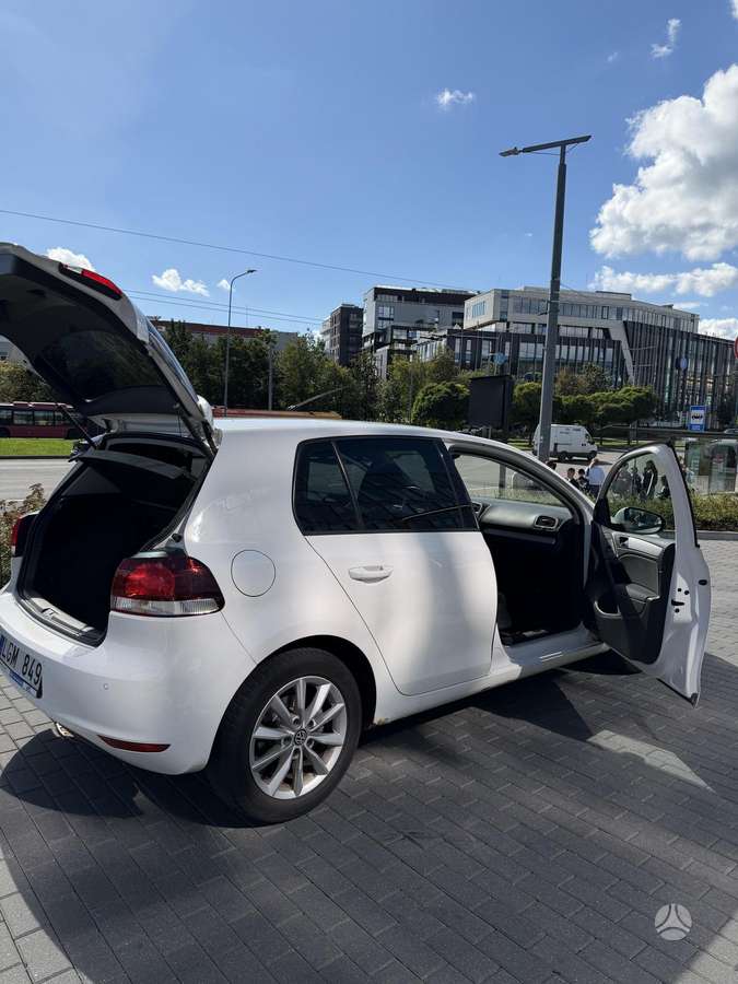 Volkswagen Golf - 3