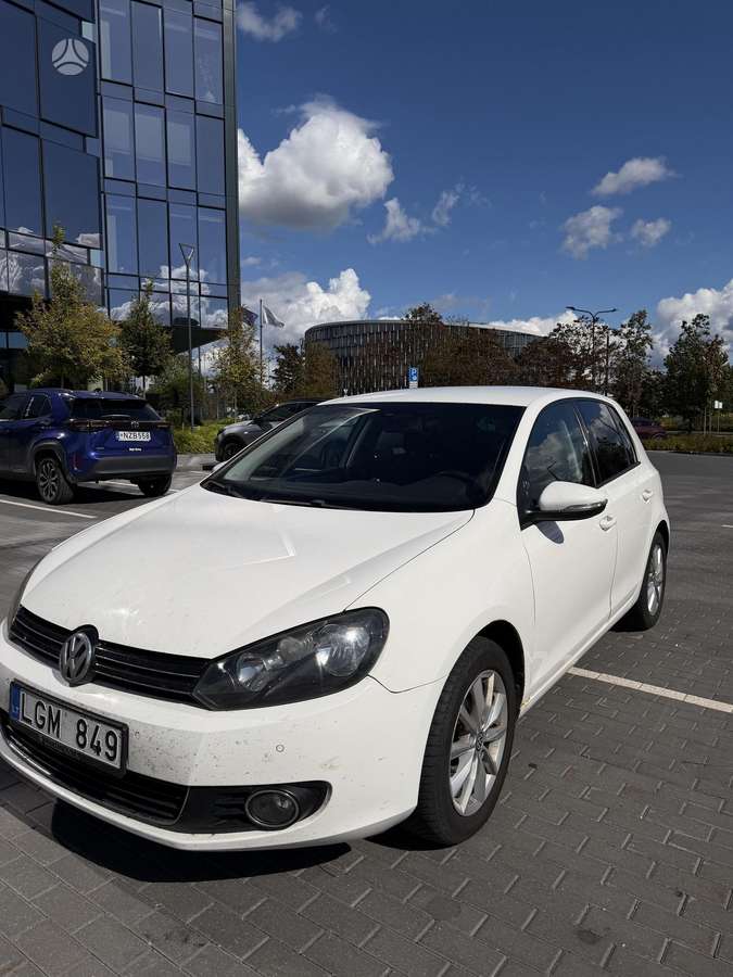 Volkswagen Golf - 2