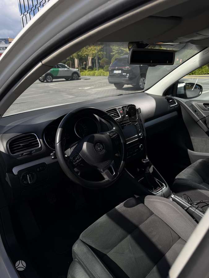 Volkswagen Golf - 7