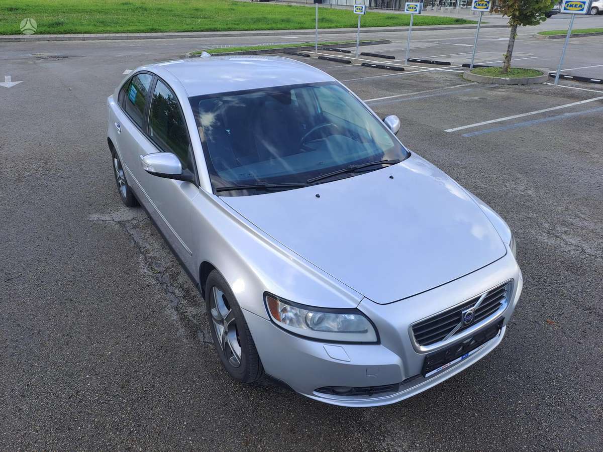 Volvo S40, 1.6 l., Седан