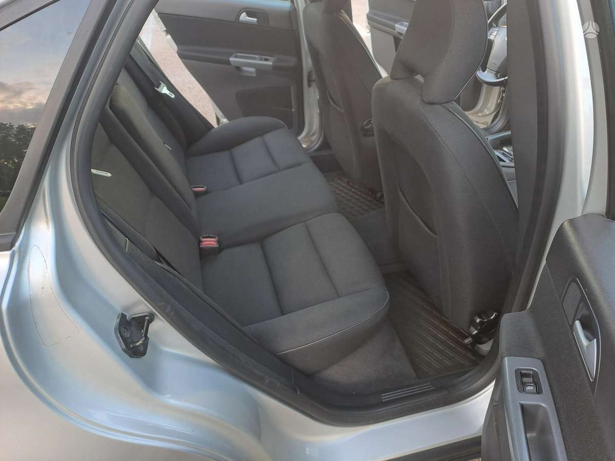 Volvo S40, 1.6 l., Седан