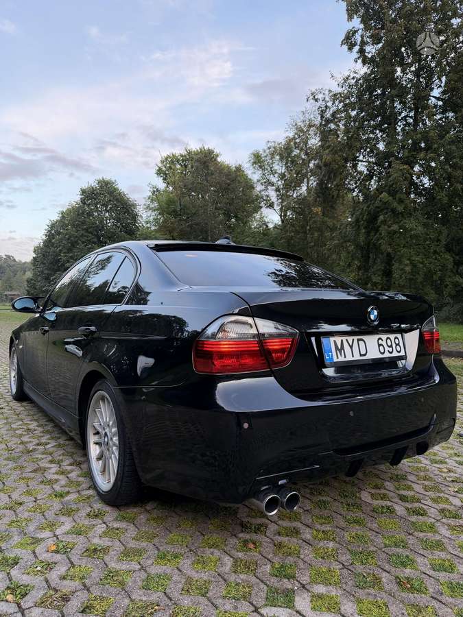 BMW 330, 3.0 l., Седан