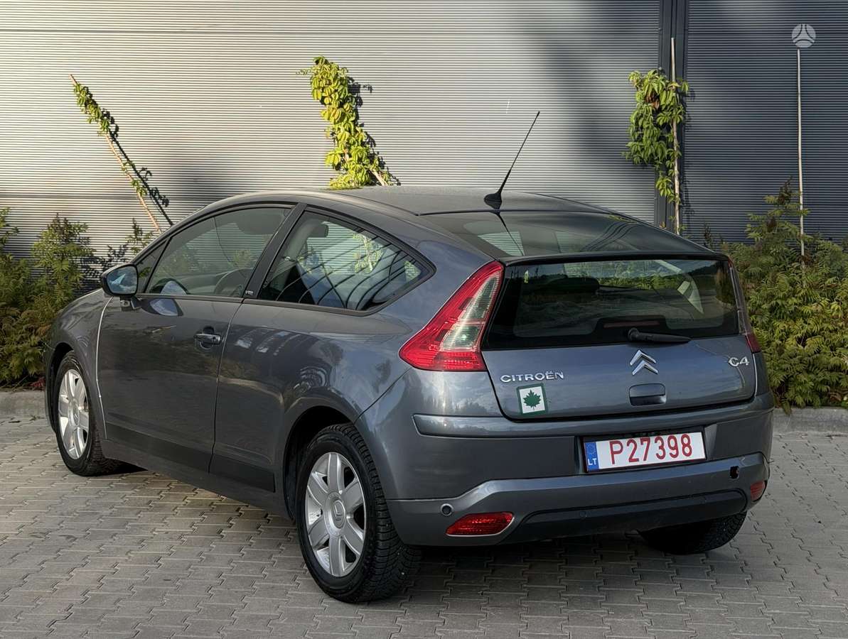 Citroen C4, 1.6 l., hatchback