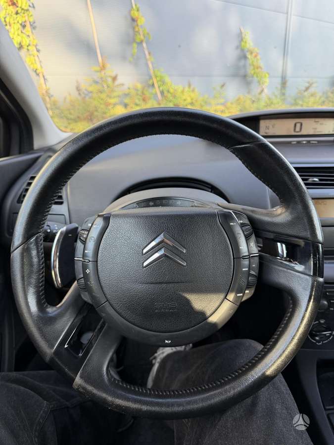 Citroen C4, 1.6 l., Хэтчбек