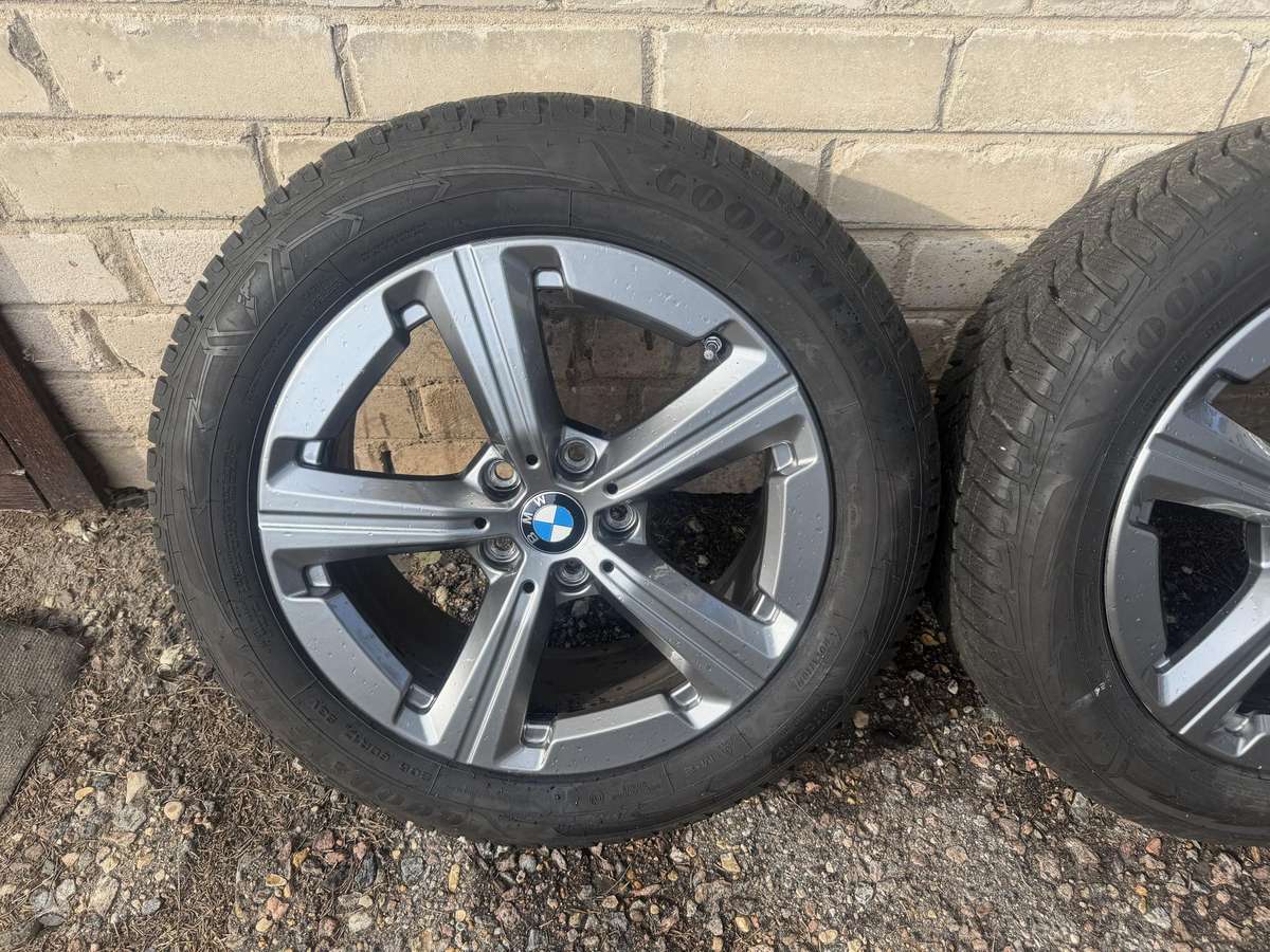 BMW X1, lengvojo lydinio, R17