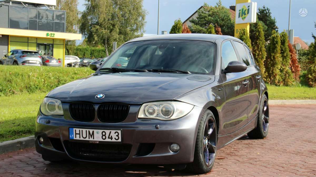 BMW 120, 2.0 l., hatchback