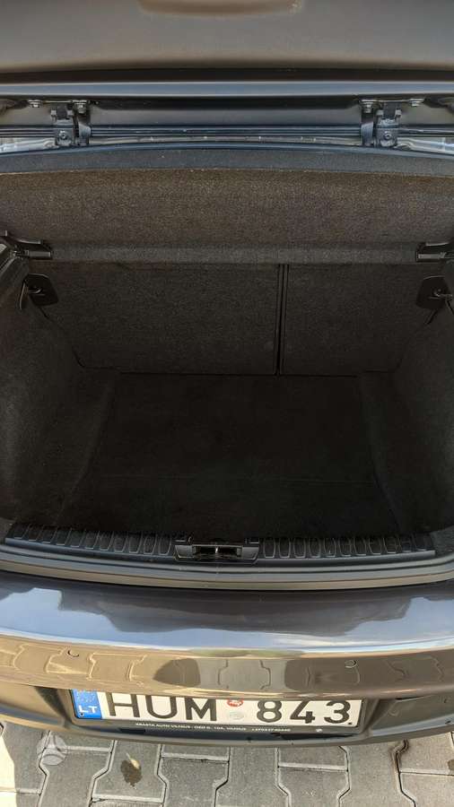 BMW 120, 2.0 l., hatchback