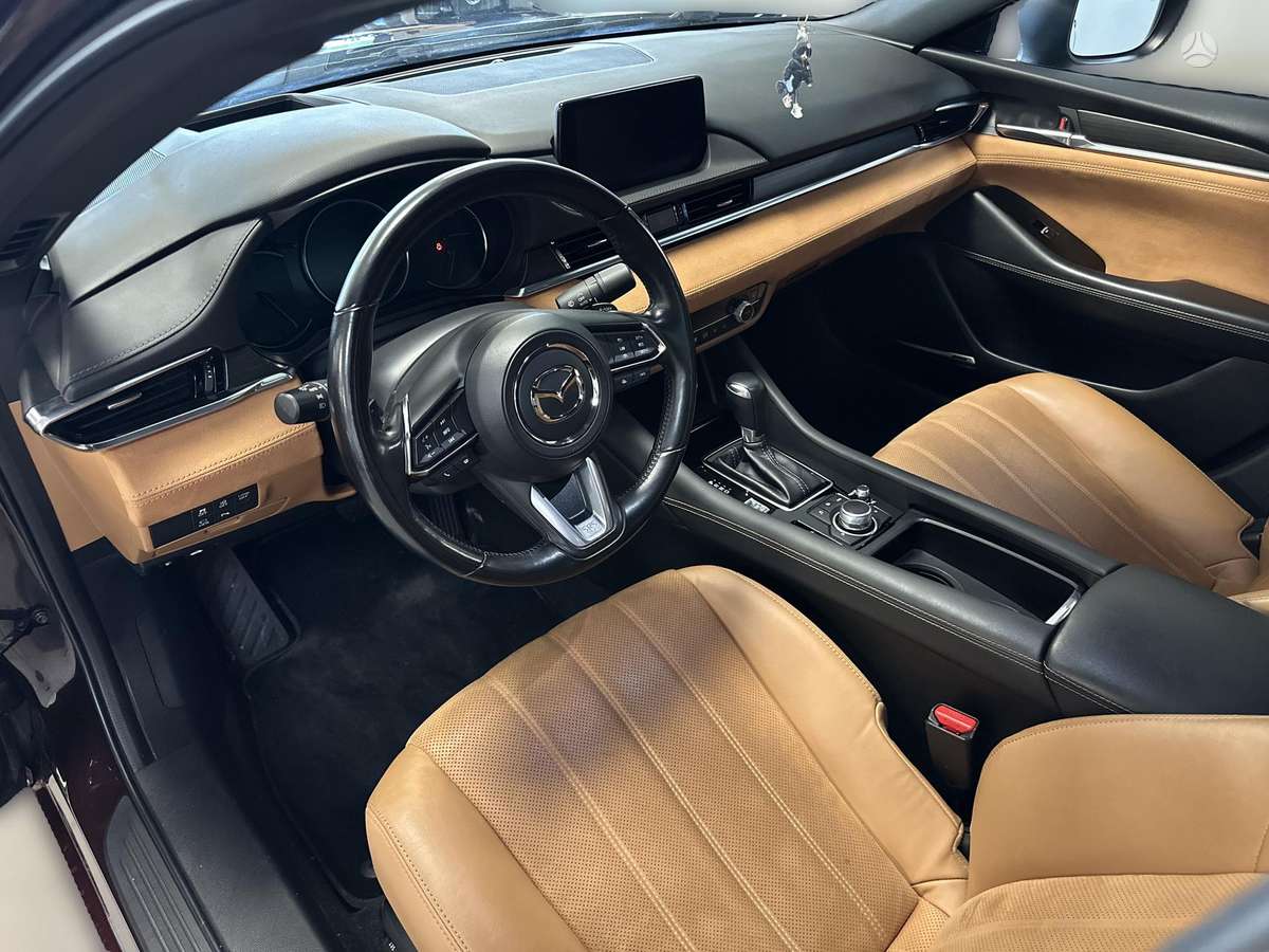 Mazda 6, 2.5 l., Седан
