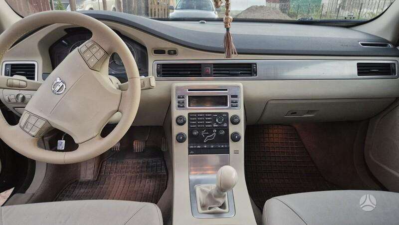 Volvo S80, 2.4 l., Седан