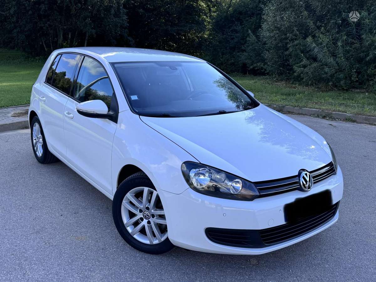 Volkswagen Golf - 2
