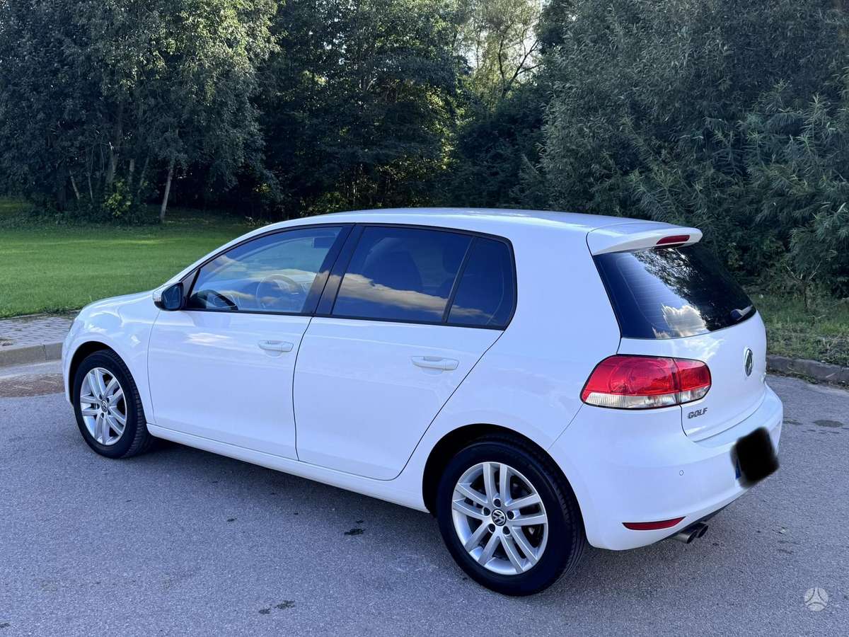 Volkswagen Golf - 9