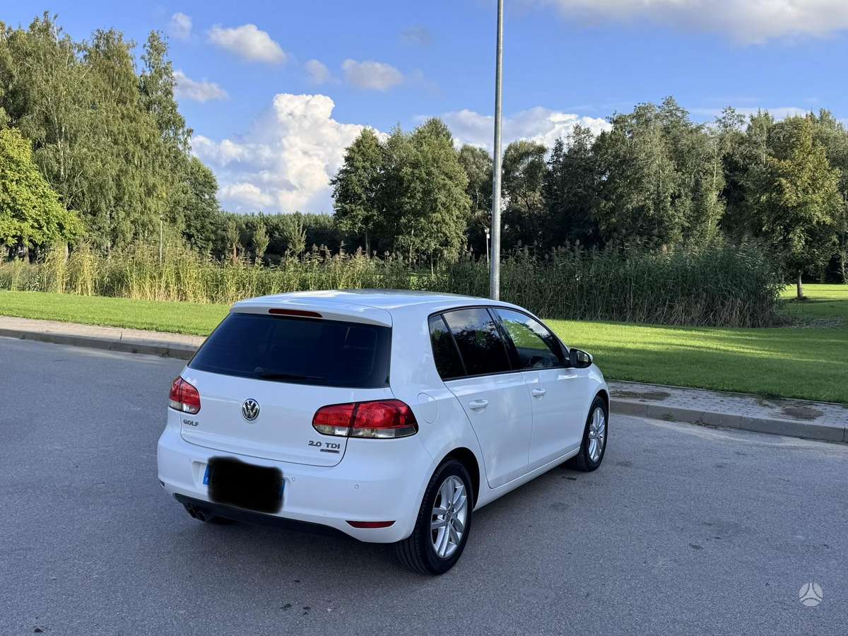Volkswagen Golf - 12