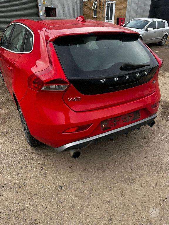 Volvo V40
