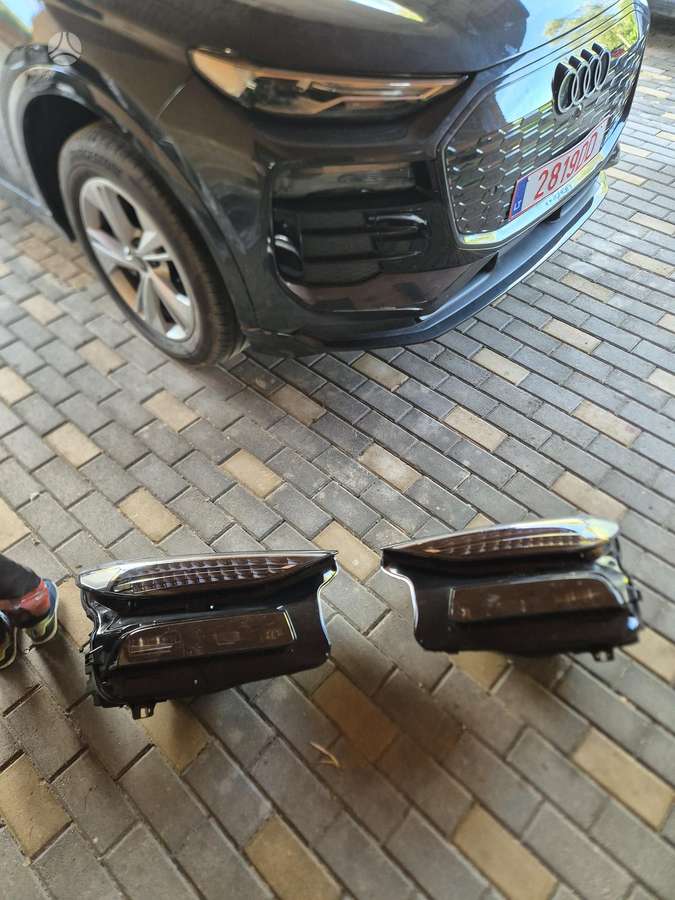 Audi Q6 e-tron lights