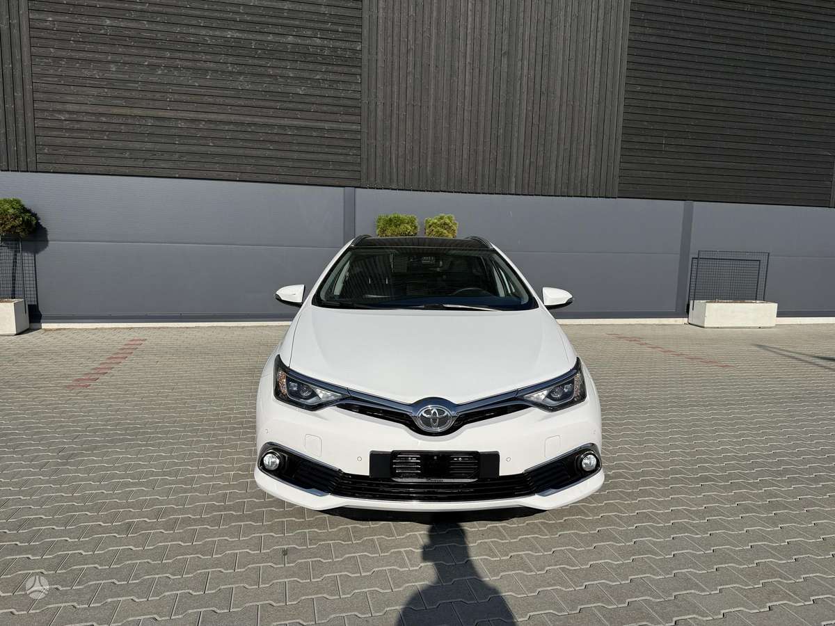 Toyota Auris - 2