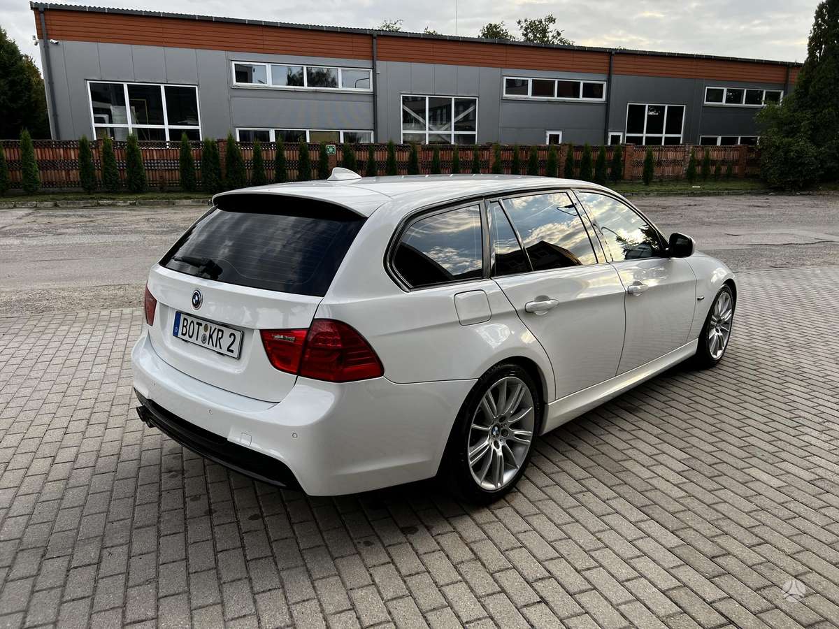 BMW 320, 2.0 l., universalas