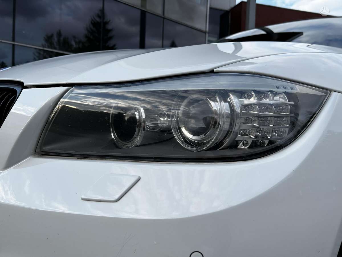 BMW 320, 2.0 l., universalas