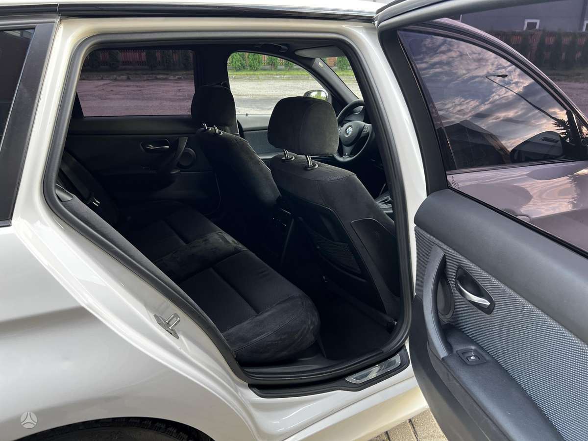 BMW 320, 2.0 l., wagon