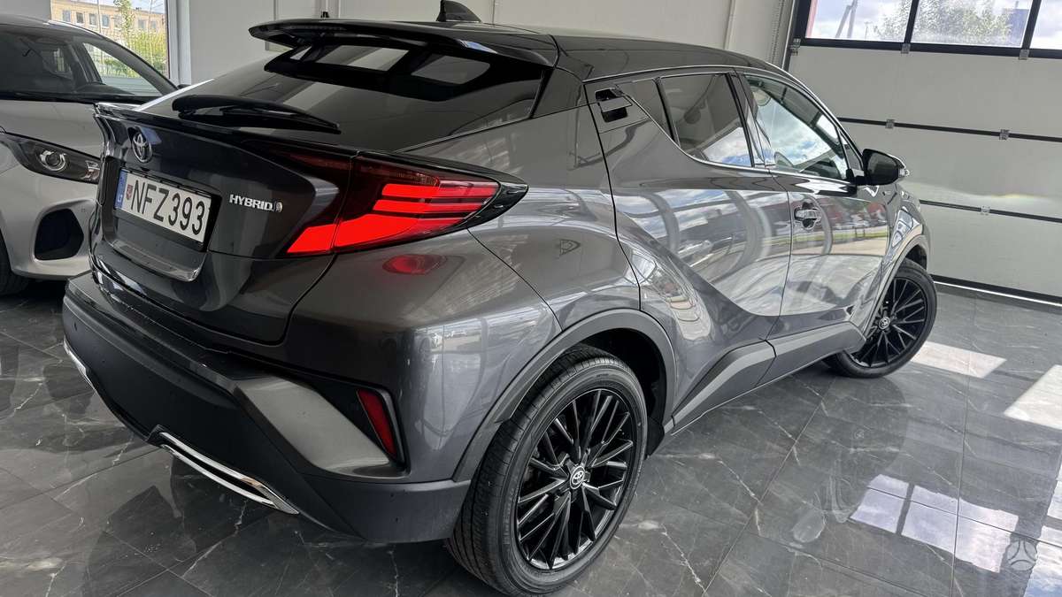 Toyota C-HR - 5