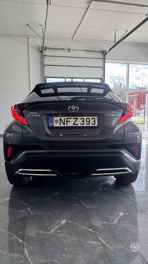 Toyota C-HR - 6