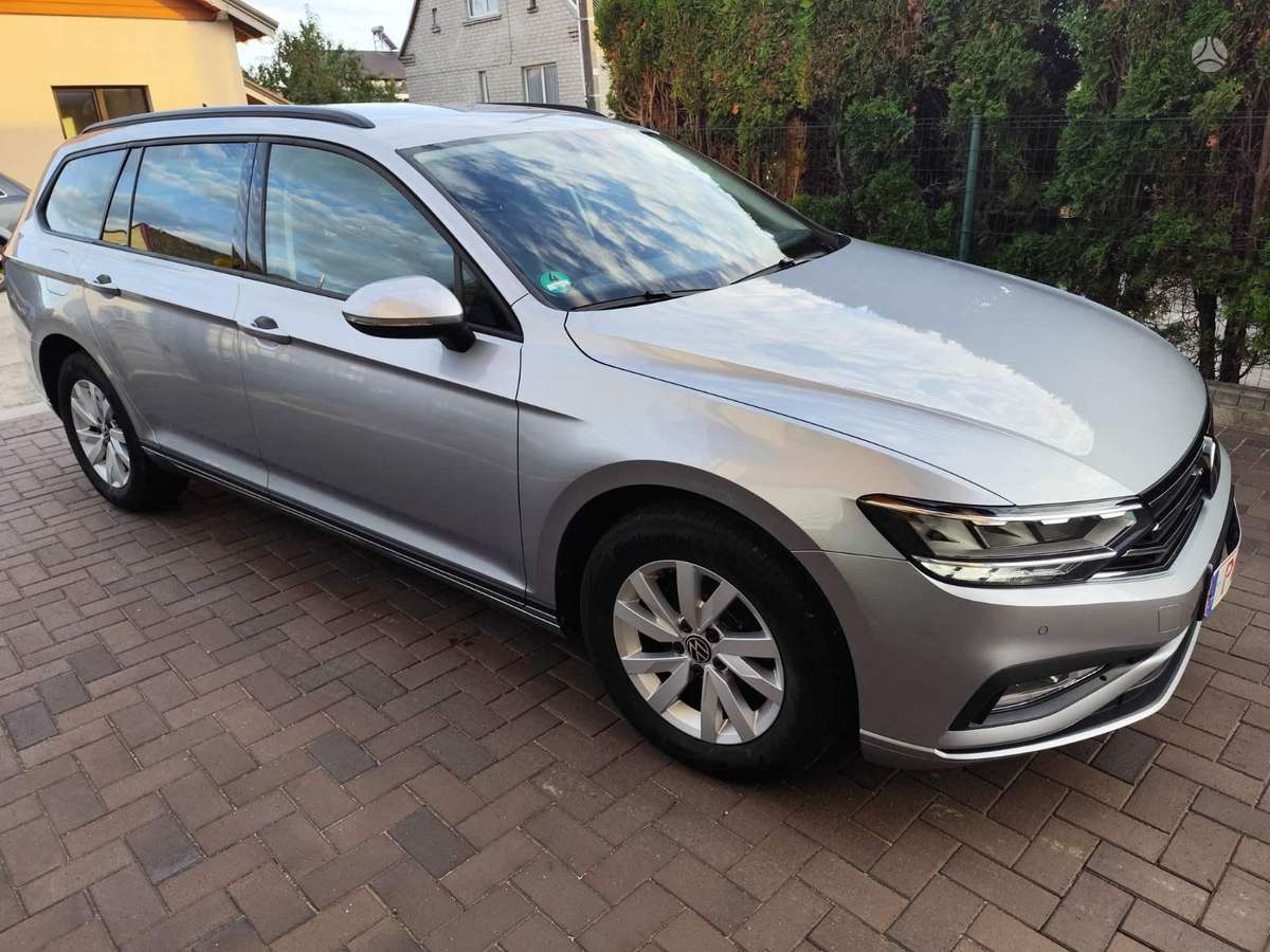 Volkswagen Passat - 4