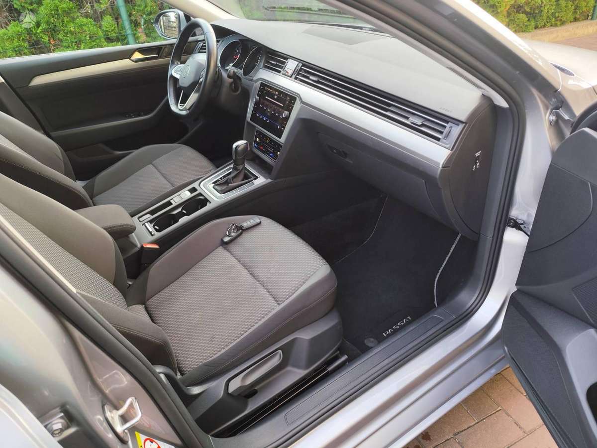 Volkswagen Passat - 8