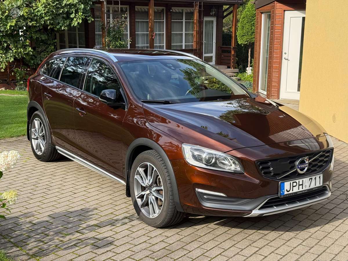 Volvo V60 Cross Country - 7
