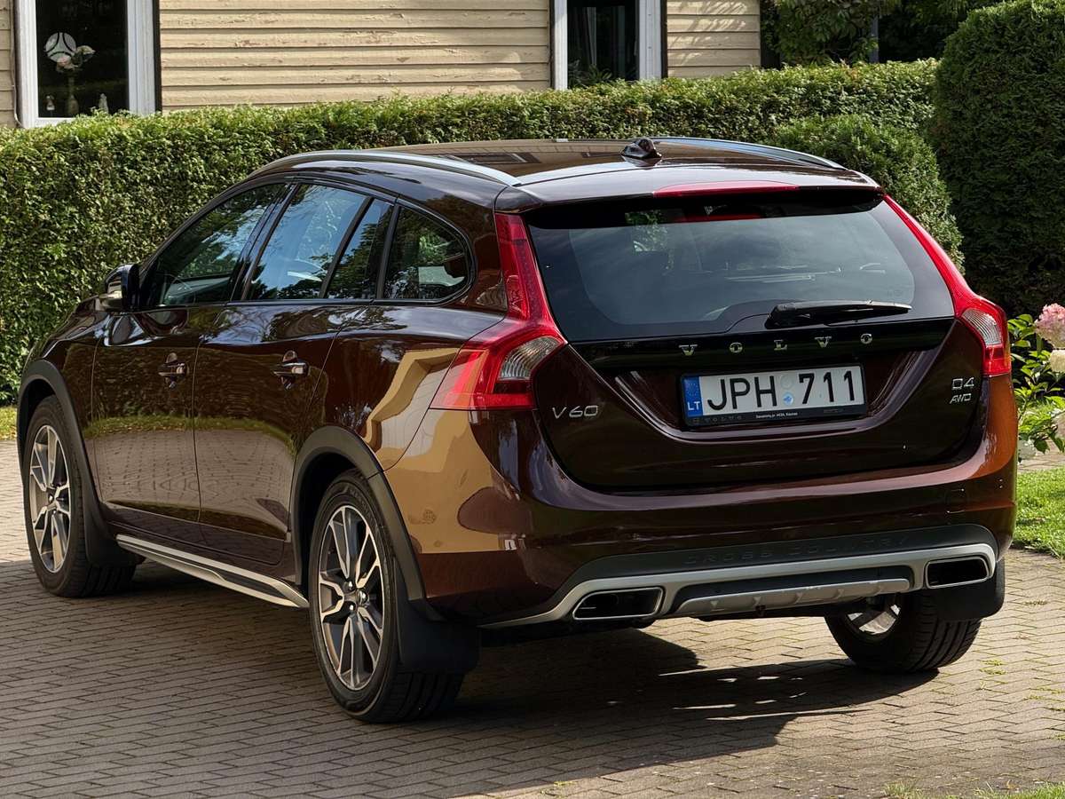 Volvo V60 Cross Country - 2