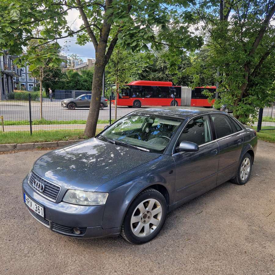 Audi A4, 2.0 l., sedanas