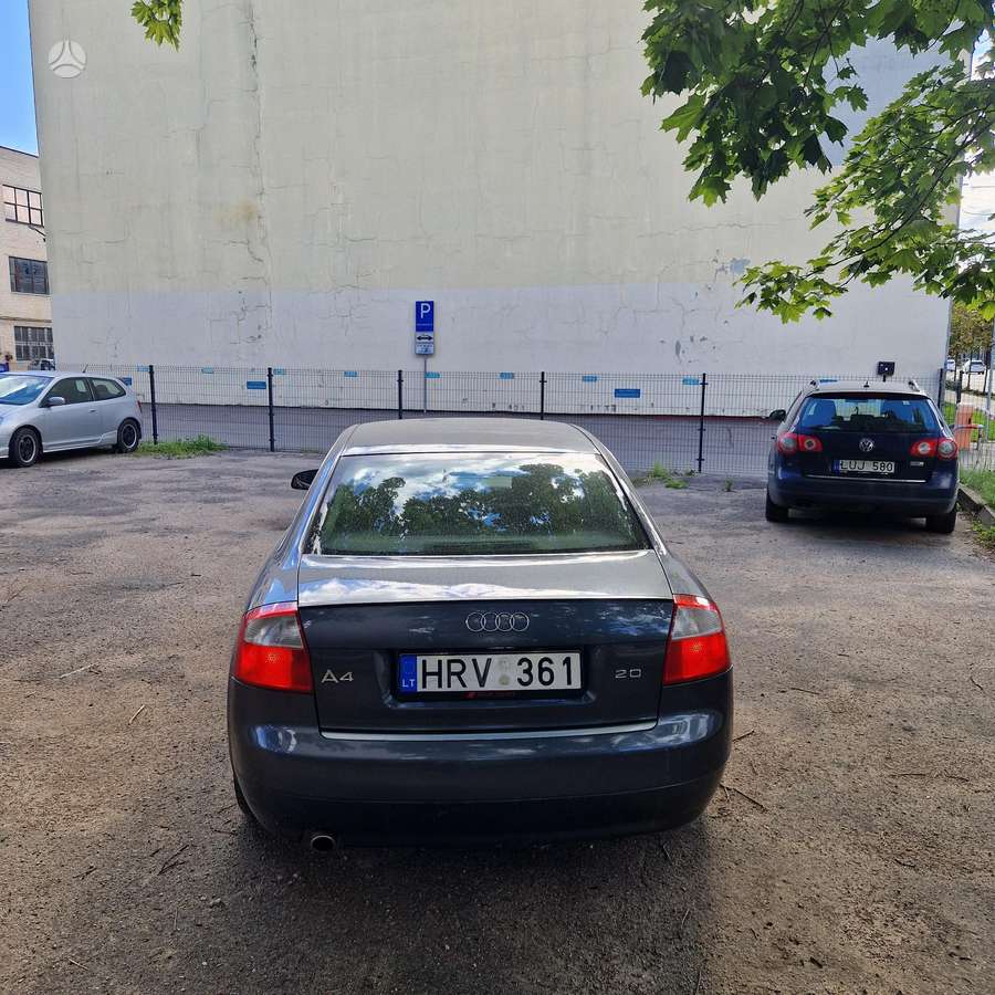 Audi A4, 2.0 l., sedanas