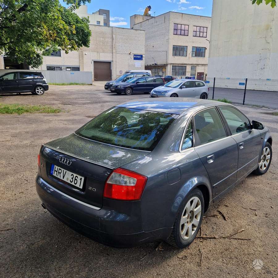 Audi A4, 2.0 l., Седан