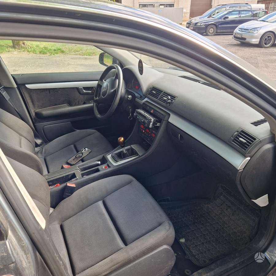 Audi A4, 2.0 l., Седан