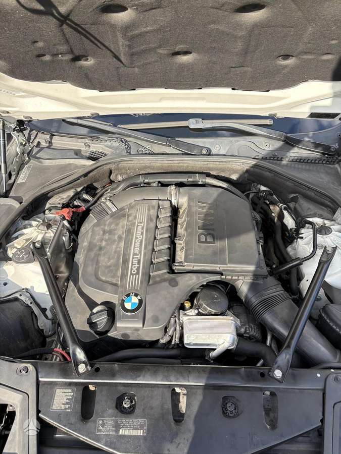 BMW 535, 3.0 l., Седан