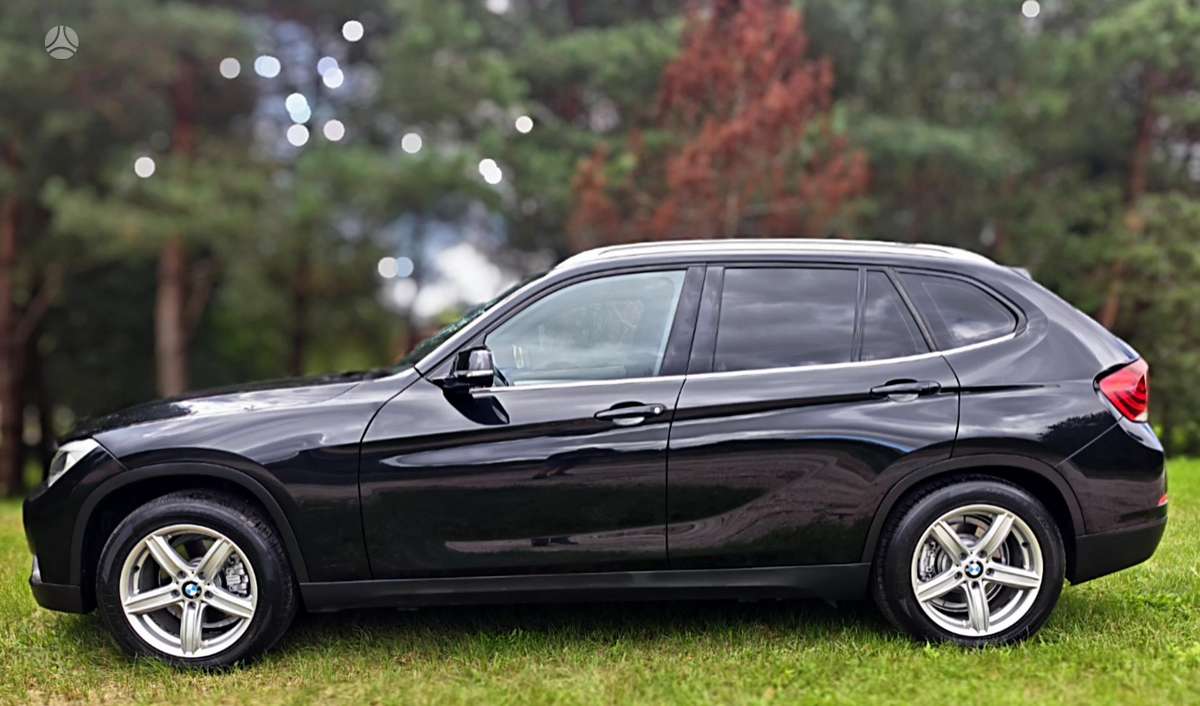 BMW X1, 2.0 l., Минивэн