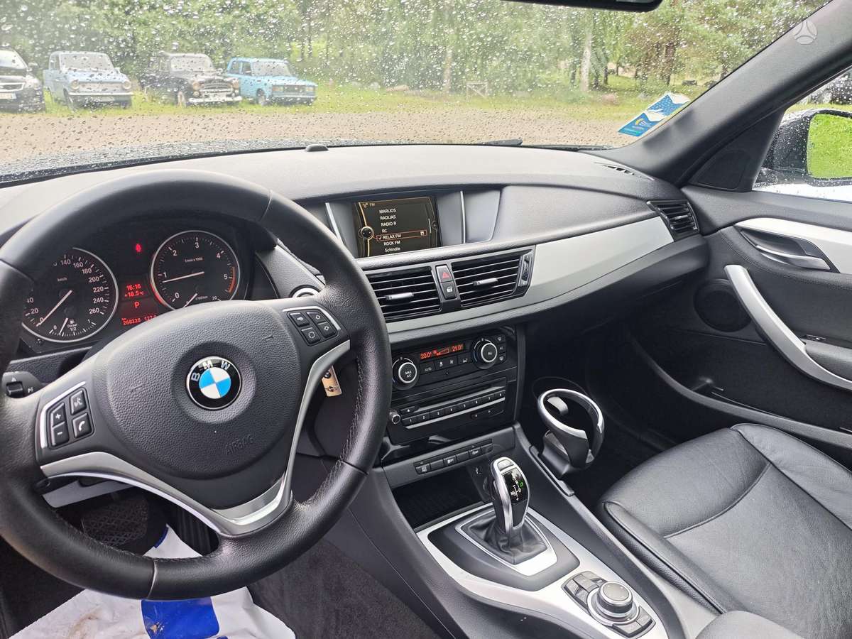 BMW X1, 2.0 l., Минивэн