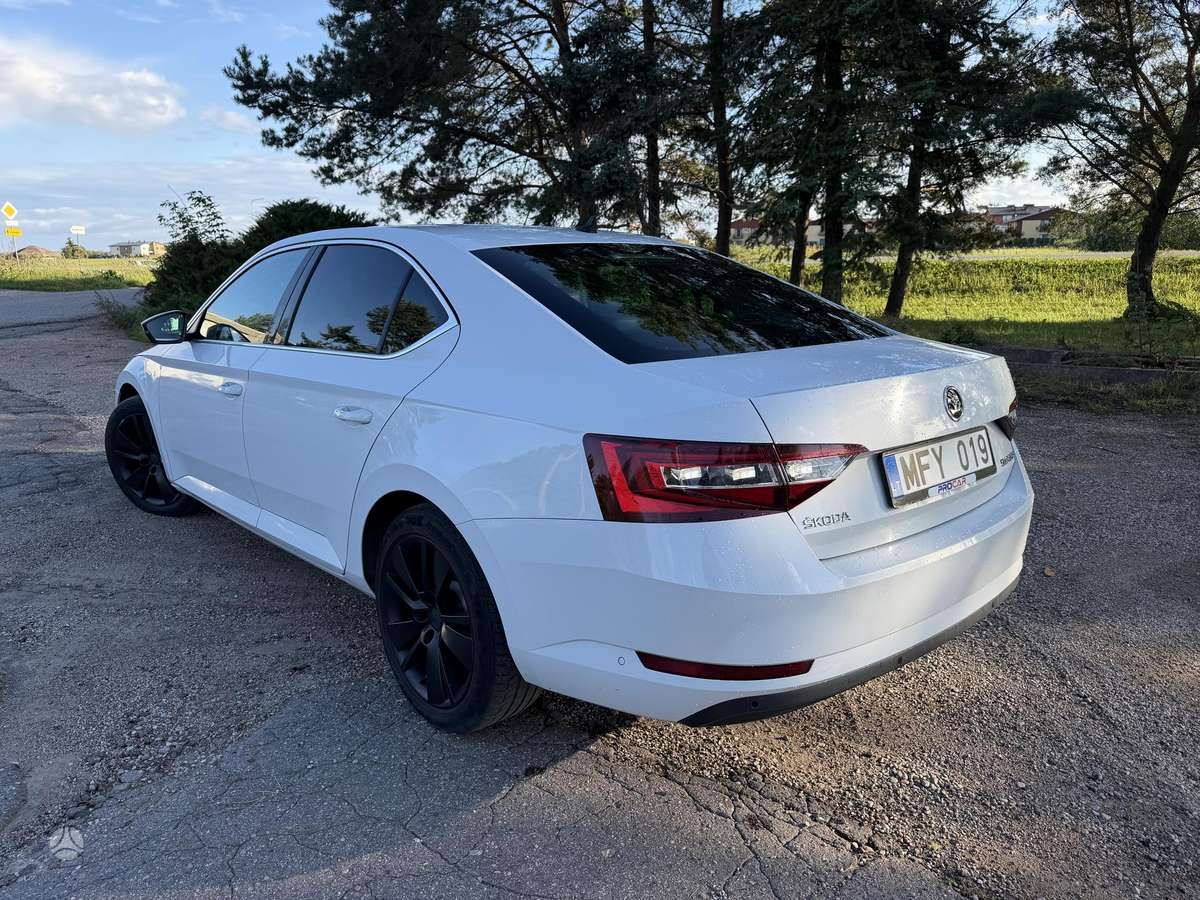 Skoda Superb, 2.0 l., hatchback
