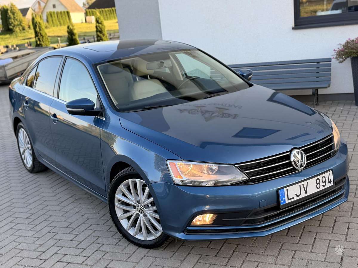 Volkswagen Jetta - 1