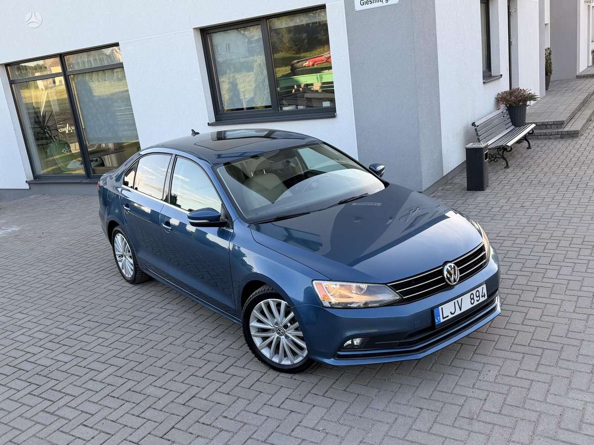 Volkswagen Jetta - 2
