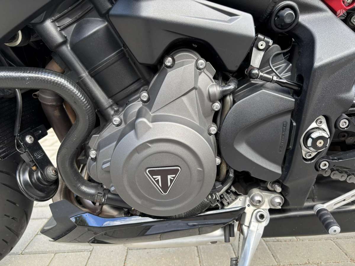 Triumph Street Triple 765cc, street / classic