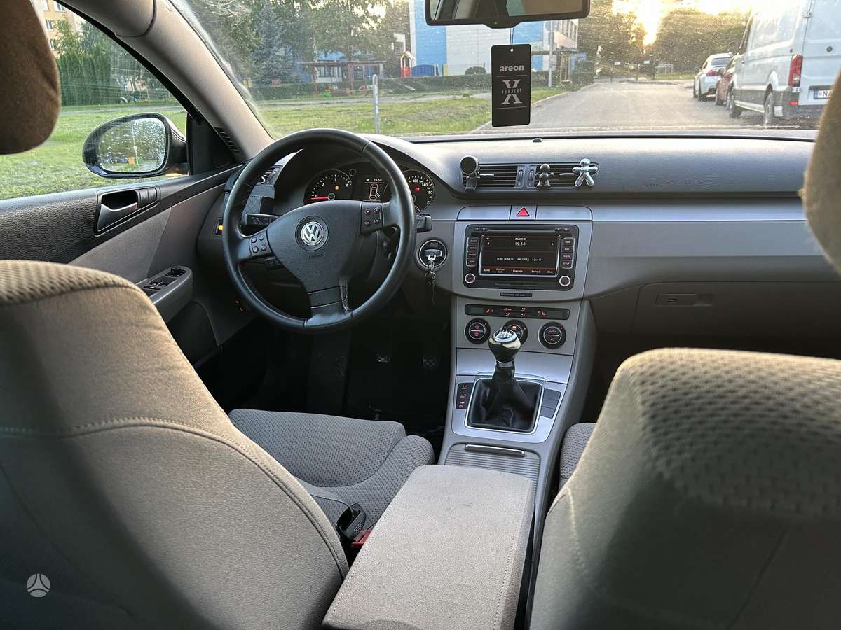 Volkswagen Passat, 2.0 l., Универсал