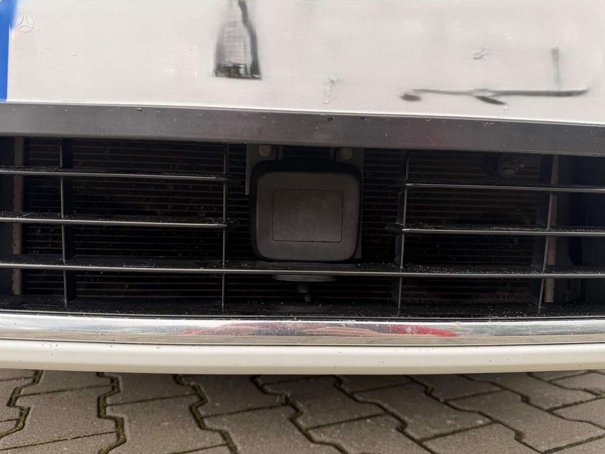 Volkswagen Golf - 12