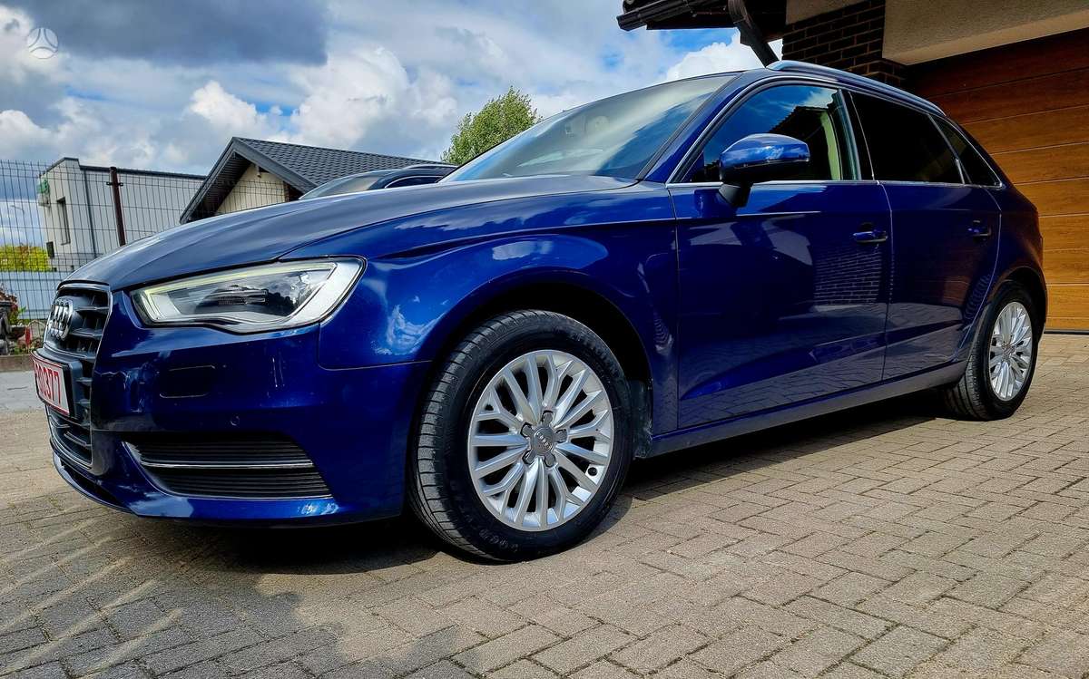 Audi A3, 1.6 l., hatchback