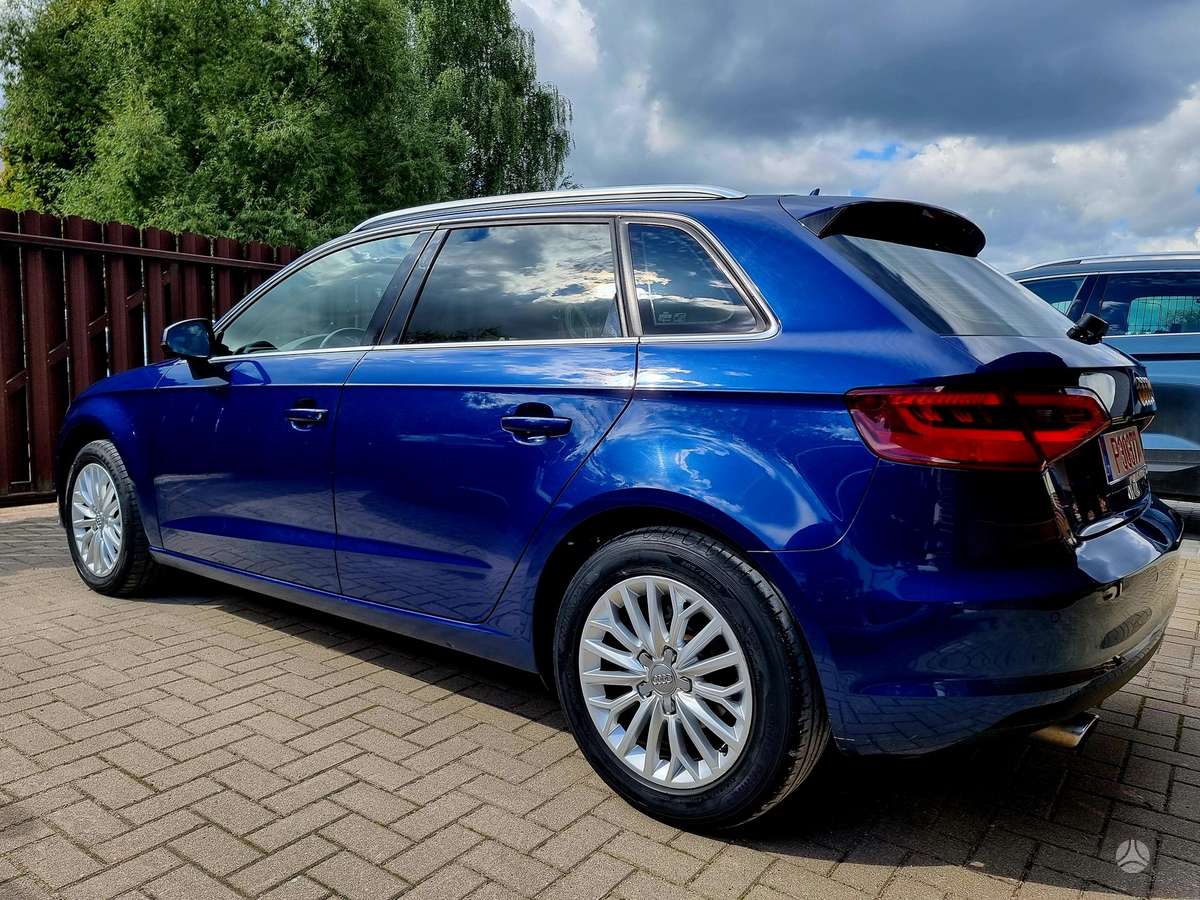 Audi A3, 1.6 l., Хэтчбек