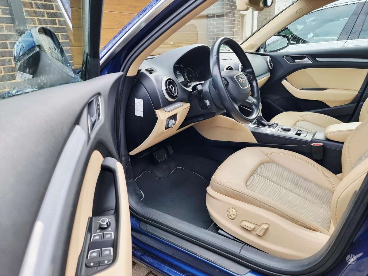 Audi A3, 1.6 l., hatchback