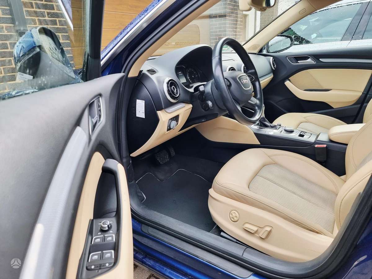 Audi A3, 1.6 l., Хэтчбек