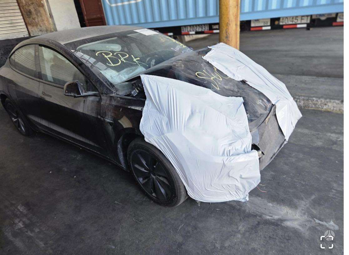 Tesla Model 3, Хэтчбек