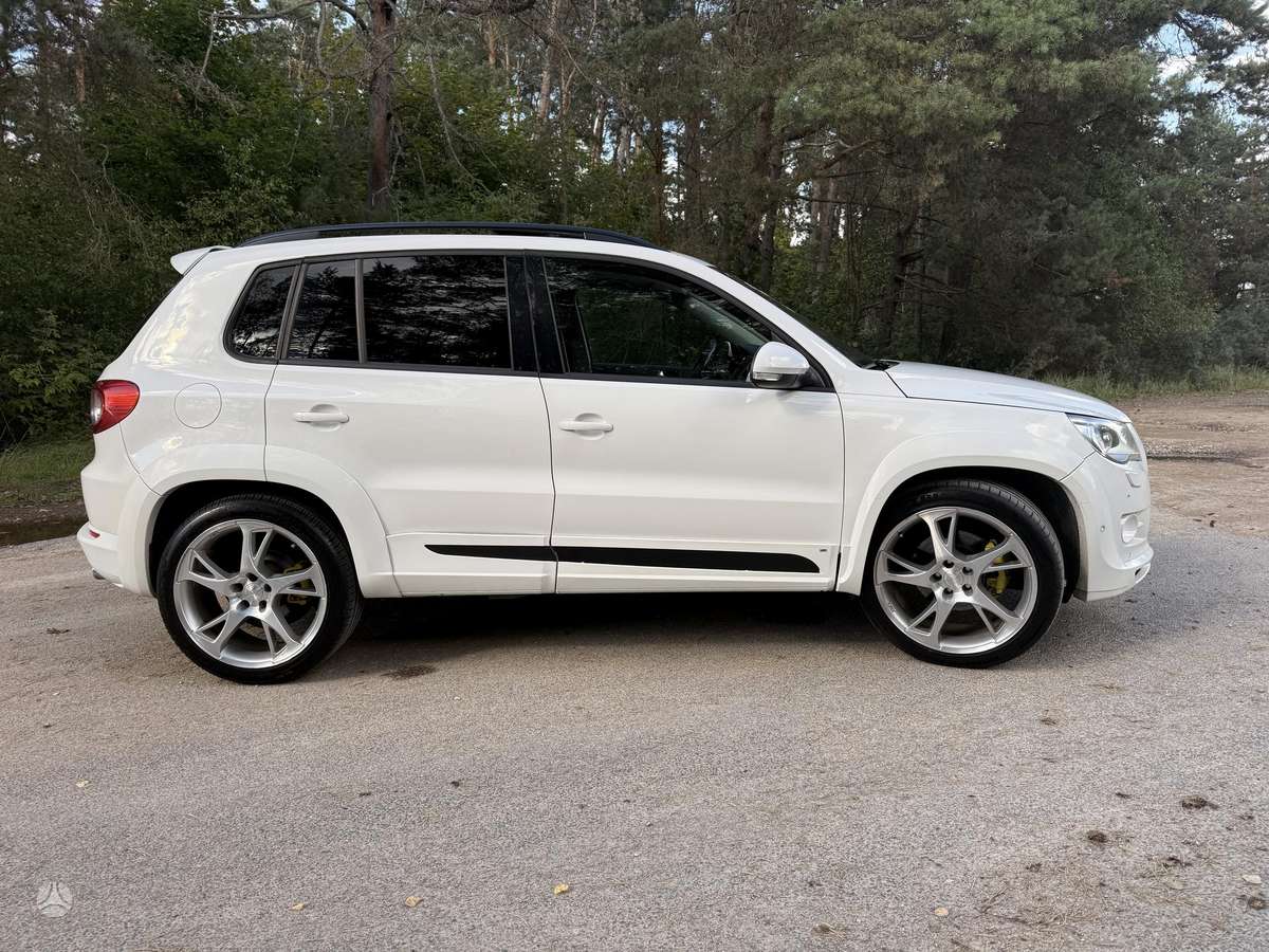 Volkswagen Tiguan - 4