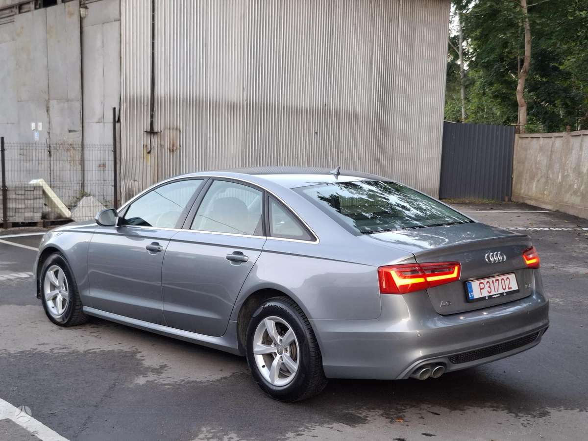 Audi A6, 2.0 l., Седан