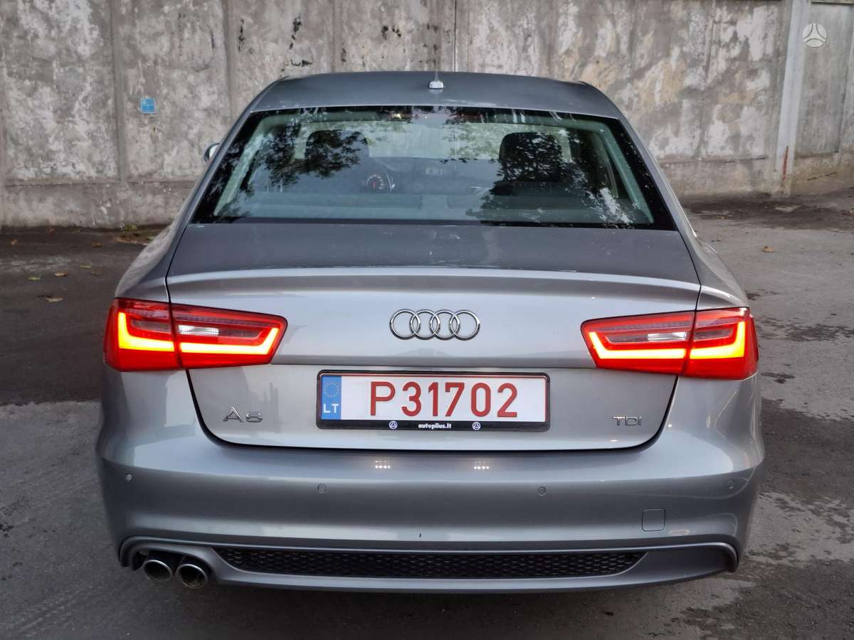 Audi A6, 2.0 l., Седан